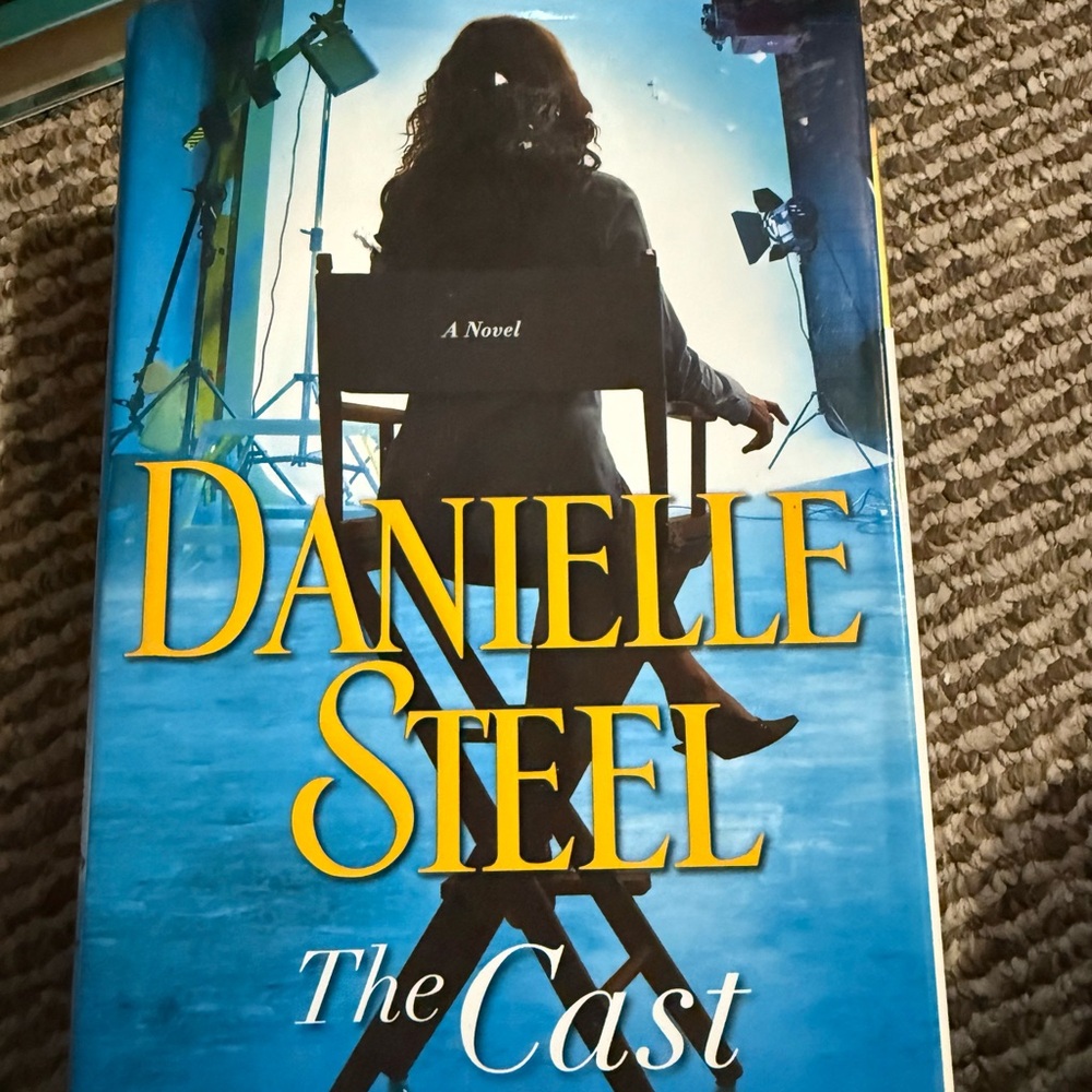 Danielle Steel 'The Cast' Novel - hardcover
